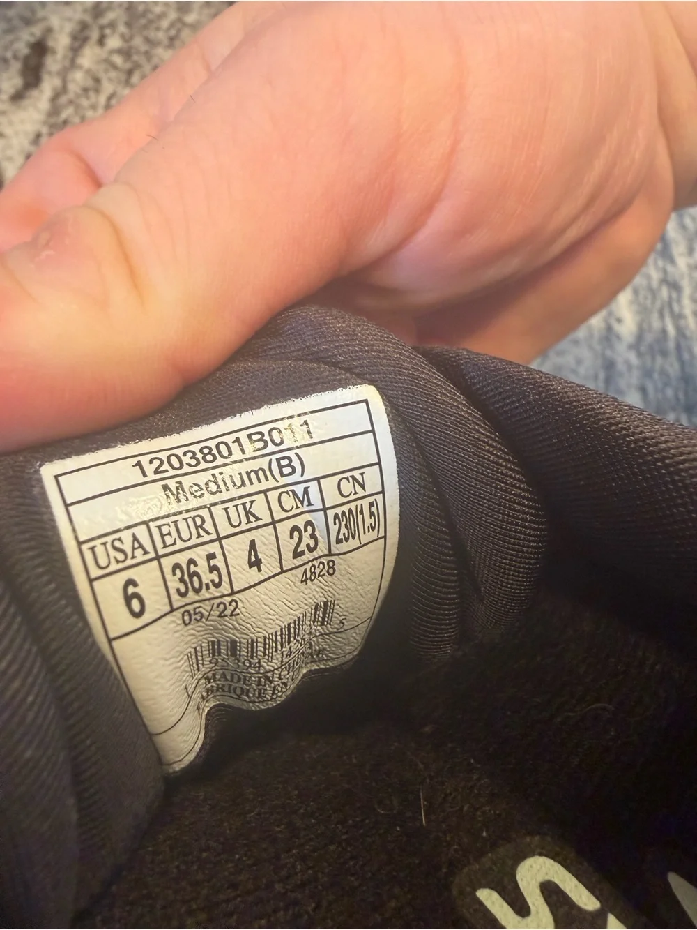 Women’s Brooks Ghost 15 Size 6